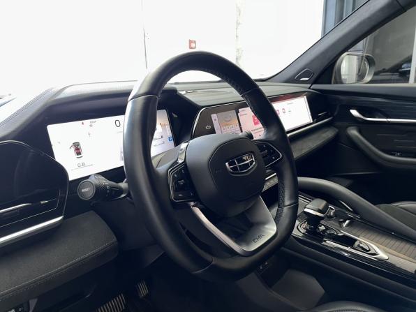 Geely Monjaro I с пробегом 2024 года, цена 3 650 000 рублей, 34800 км, внедорожник, Автокод Объявления