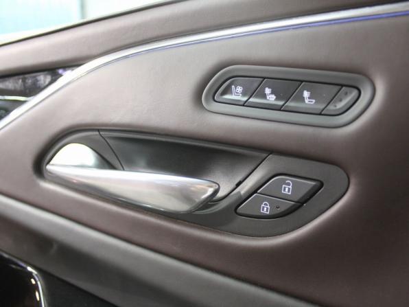 Cadillac Escalade V с пробегом 2022 года, цена 10 950 000 рублей, 70101 км, внедорожник, Автокод Объявления
