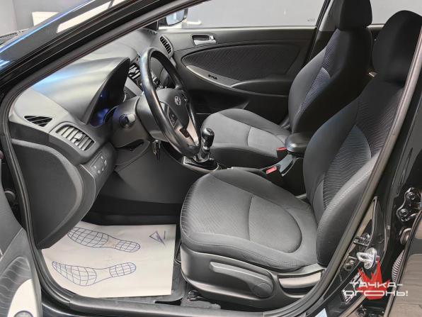 Hyundai Solaris I Рестайлинг с пробегом 2015 года, цена 898 000 рублей, 146000 км, седан, Автокод Объявления