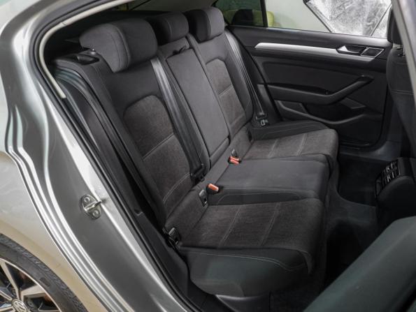 Volkswagen Passat B8 с пробегом 2017 года, цена 1 909 000 рублей, 171988 км, седан, Автокод Объявления