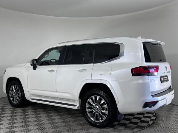 Toyota Land Cruiser 300 Series с пробегом 2022 года, цена 8 500 000 рублей, 122410 км, внедорожник, Автокод Объявления