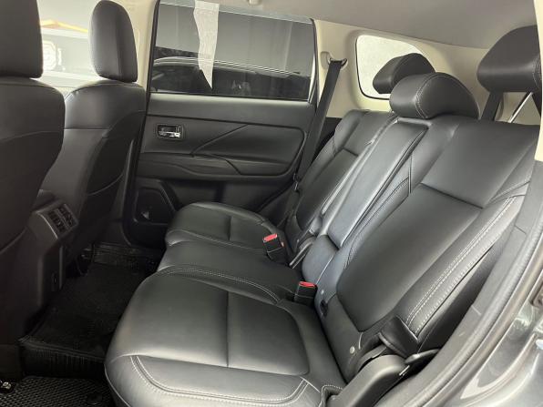 Mitsubishi Outlander III Рестайлинг 3 с пробегом 2020 года, цена 2 888 000 рублей, 65000 км, внедорожник, Автокод Объявления