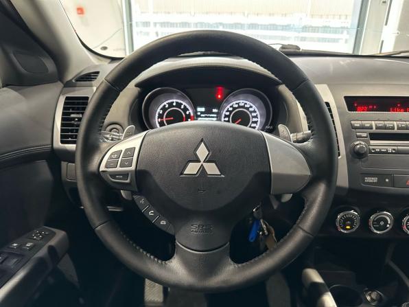 Mitsubishi Outlander II Рестайлинг с пробегом 2012 года, цена 1 220 000 рублей, 181500 км, внедорожник, Автокод Объявления