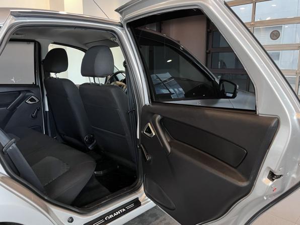 Lada (ВАЗ) Granta I Рестайлинг с пробегом 2023 года, цена 1 000 000 рублей, 26378 км, лифтбек, Автокод Объявления