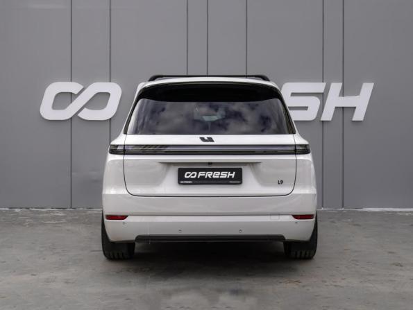 Li Auto (Lixiang) L9 I с пробегом 2023 года, цена 7 440 000 рублей, 30849 км, внедорожник, Автокод Объявления