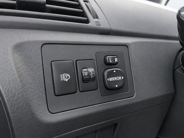 Toyota Verso I с пробегом 2011 года, цена 839 000 рублей, 307019 км, компактвэн, Автокод Объявления