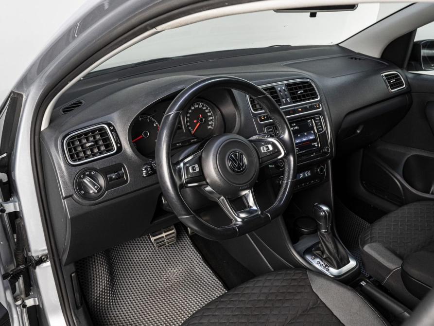 Volkswagen Polo V Рестайлинг Тюмень  - изображение 10