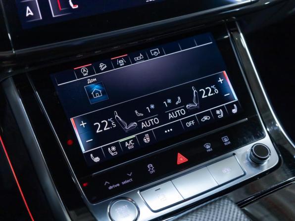 Audi Q8 I (4M) с пробегом 2018 года, цена 4 995 000 рублей, 146000 км, внедорожник, Автокод Объявления