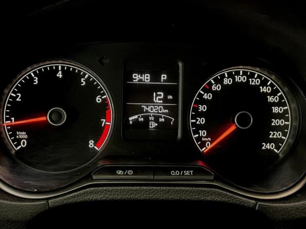 Volkswagen Polo V Рестайлинг с пробегом 2016 года, цена 1 260 000 рублей, 74020 км, седан, Автокод Объявления