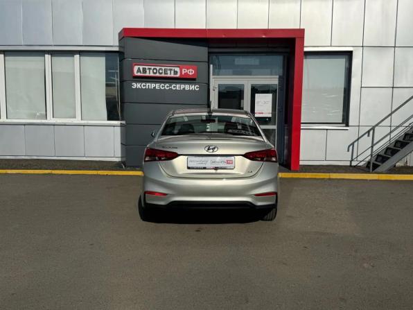 Hyundai Solaris II с пробегом 2019 года, цена 1 345 000 рублей, 68090 км, седан, Автокод Объявления