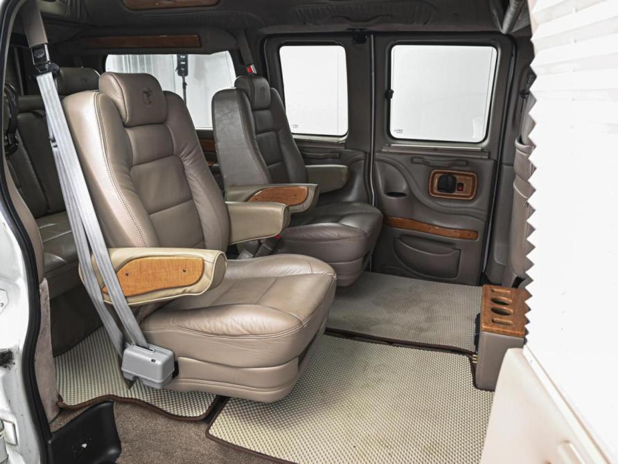 GMC Savana I Рестайлинг Ставрополь  - изображение 7