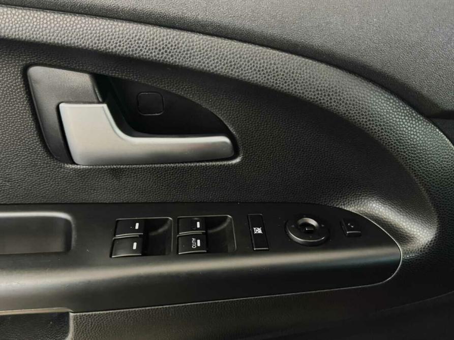 Kia Venga I Москва  - изображение 10