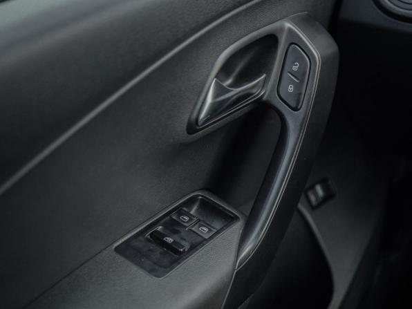 Volkswagen Polo V с пробегом 2013 года, цена 710 000 рублей, 107000 км, седан, Автокод Объявления