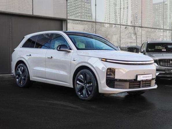 Li Auto (Lixiang) L6 I с пробегом 2025 года, цена 6 350 000 рублей, 17129 км, внедорожник, Автокод Объявления