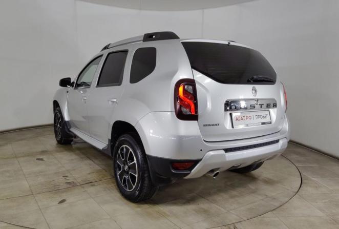 Renault Duster I Рестайлинг с пробегом 2017 года, цена 1 260 000 рублей, 166365 км, внедорожник, Автокод Объявления