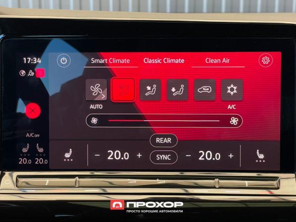 Volkswagen Golf VIII с пробегом 2022 года, цена 2 037 000 рублей, 34000 км, хэтчбек, Автокод Объявления