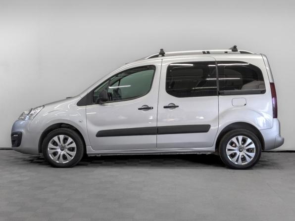 Opel Combo PCMA с пробегом 2021 года, цена 1 795 000 рублей, 82804 км, компактвэн, Автокод Объявления