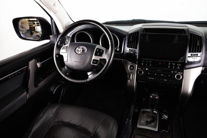 Toyota Land Cruiser 200 Series с пробегом 2008 года, цена 2 399 000 рублей, 500000 км, внедорожник, Автокод Объявления