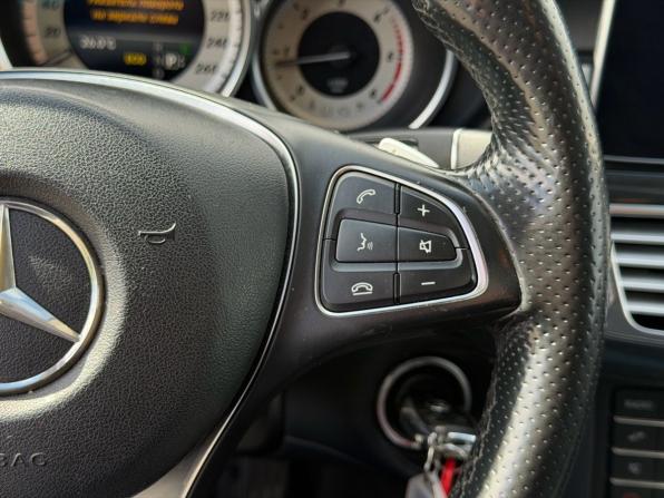 Mercedes-Benz CLS II (C218) Рестайлинг с пробегом 2015 года, цена 2 450 000 рублей, 211984 км, седан, Автокод Объявления