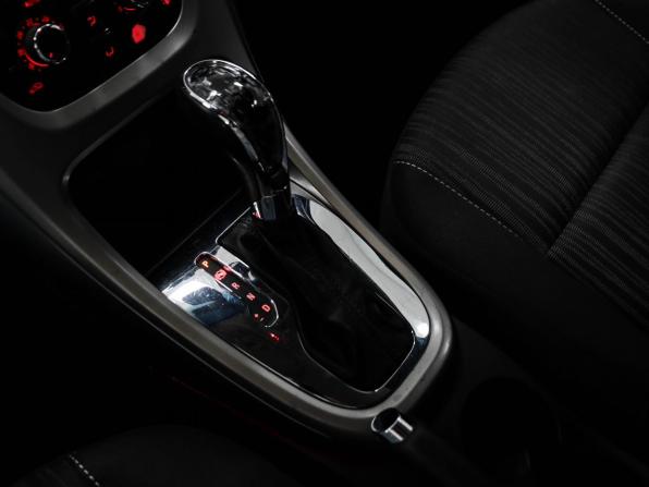 Opel Astra J с пробегом 2011 года, цена 799 000 рублей, 213308 км, хэтчбек, Автокод Объявления