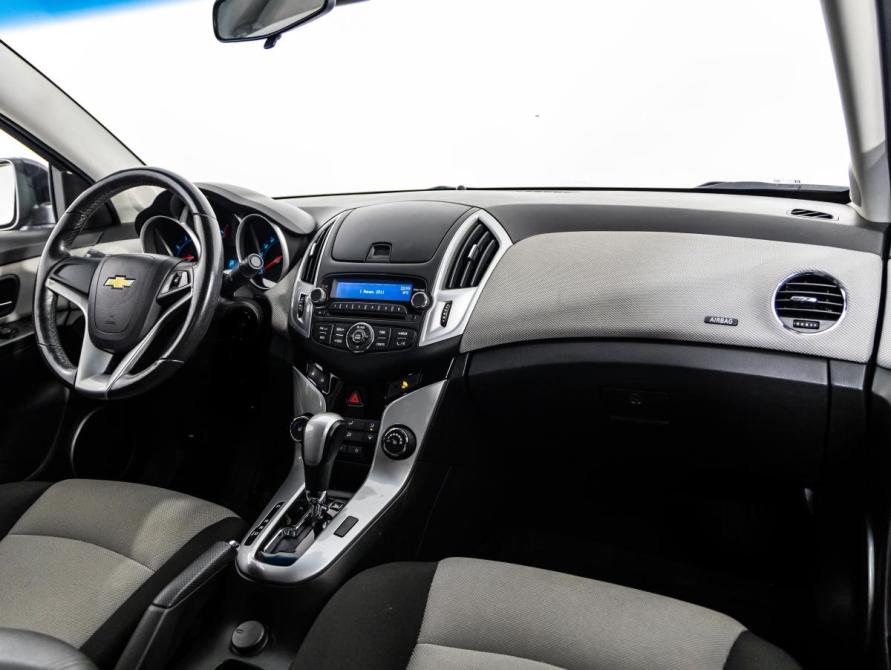 Chevrolet Cruze I Рестайлинг Санкт-Петербург  - изображение 9