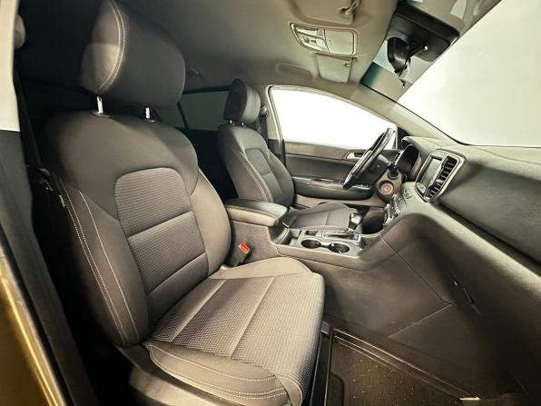 Kia Sportage IV с пробегом 2017 года, цена 1 845 000 рублей, 122843 км, внедорожник, Автокод Объявления