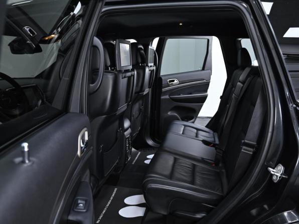 Jeep Grand Cherokee IV (WK2) Рестайлинг с пробегом 2016 года, цена 2 649 000 рублей, 163000 км, внедорожник, Автокод Объявления