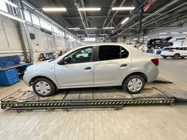 Renault Logan II с пробегом 2016 года, цена 555 000 рублей, 219672 км, седан, Автокод Объявления