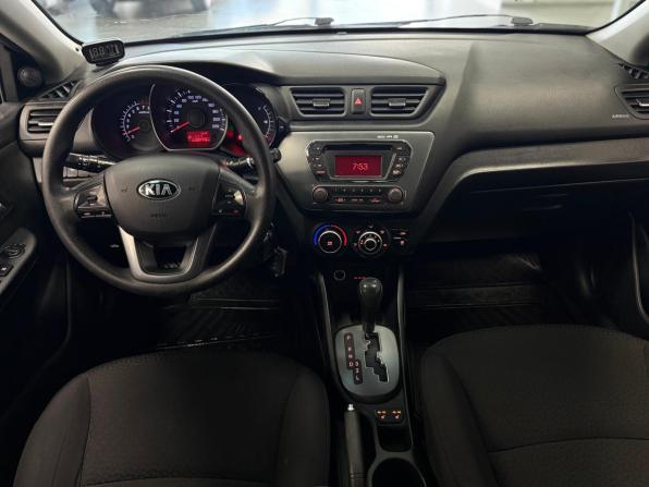 Kia Rio III с пробегом 2014 года, цена 890 000 рублей, 208000 км, седан, Автокод Объявления