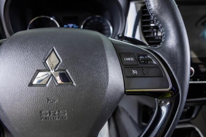 Mitsubishi Outlander III Рестайлинг 3 с пробегом 2021 года, цена 2 649 000 рублей, 98920 км, внедорожник, Автокод Объявления
