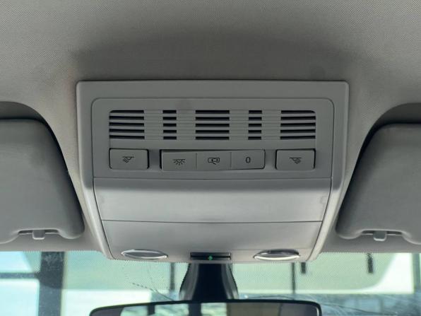 Volkswagen Caravelle T6 с пробегом 2017 года, цена 3 100 000 рублей, 248206 км, минивэн, Автокод Объявления