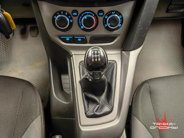 Ford Focus III с пробегом 2012 года, цена 638 000 рублей, 251968 км, хэтчбек, Автокод Объявления