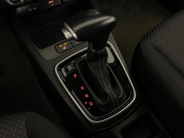 Kia Rio IV Рестайлинг с пробегом 2021 года, цена 1 522 000 рублей, 125202 км, хэтчбек, Автокод Объявления