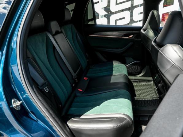 Geely Monjaro I с пробегом 2023 года, цена 2 990 000 рублей, 64727 км, внедорожник, Автокод Объявления