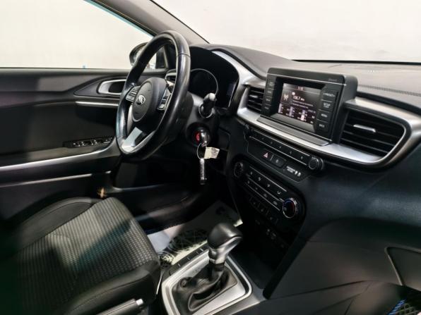 Kia Ceed III с пробегом 2018 года, цена 1 555 000 рублей, 168684 км, хэтчбек, Автокод Объявления