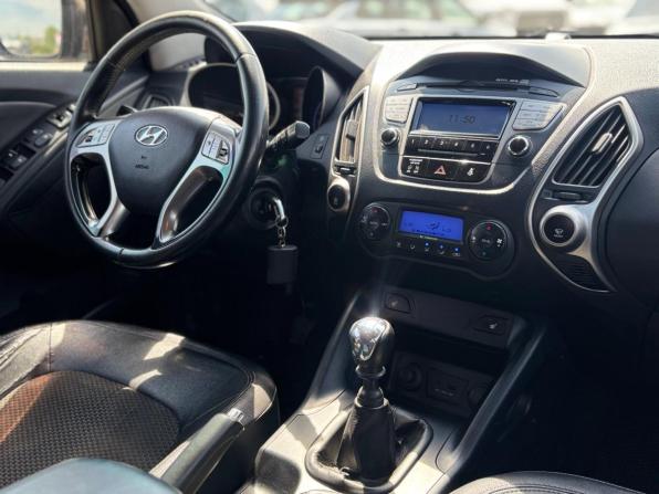 Hyundai ix35 I с пробегом 2010 года, цена 900 000 рублей, 278674 км, внедорожник, Автокод Объявления