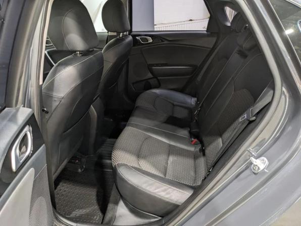 Kia Ceed III с пробегом 2018 года, цена 1 649 000 рублей, 87360 км, хэтчбек, Автокод Объявления
