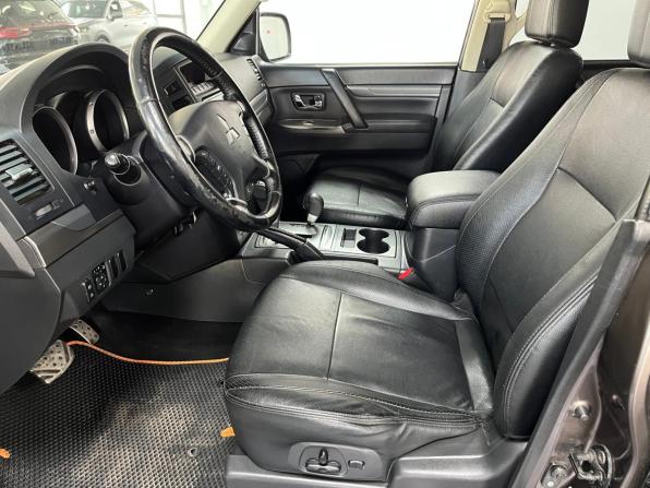 Mitsubishi Pajero IV Рестайлинг 1 с пробегом 2013 года, цена 1 998 000 рублей, 222000 км, внедорожник, Автокод Объявления