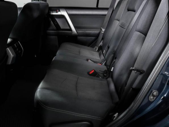 Toyota Land Cruiser Prado 150 Series Рестайлинг 2 с пробегом 2018 года, цена 4 270 000 рублей, 95605 км, внедорожник, Автокод Объявления