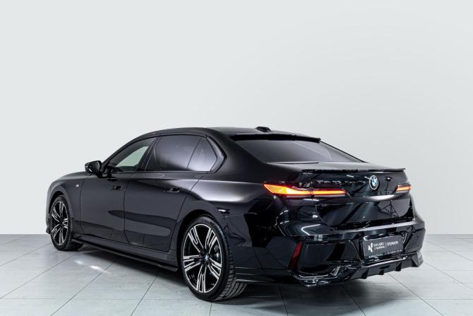 BMW 7 серии VII (G70) с пробегом 2024 года, цена 16 000 000 рублей, 5558 км, седан, Автокод Объявления