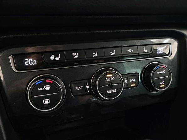 Volkswagen Tiguan II с пробегом 2018 года, цена 2 490 000 рублей, 192455 км, внедорожник, Автокод Объявления