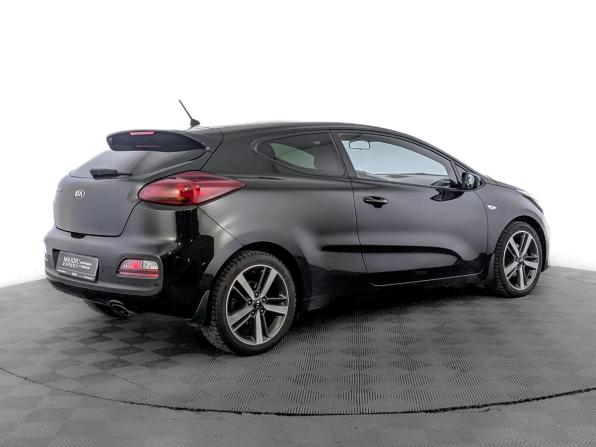 Kia Ceed II Рестайлинг с пробегом 2016 года, цена 1 070 000 рублей, 161143 км, хэтчбек, Автокод Объявления