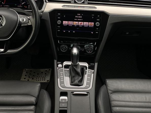 Volkswagen Passat B8 с пробегом 2017 года, цена 1 759 000 рублей, 172136 км, седан, Автокод Объявления