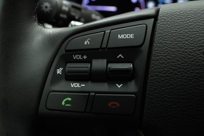 Hyundai Genesis II с пробегом 2016 года, цена 2 049 000 рублей, 102995 км, седан, Автокод Объявления