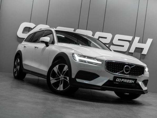 Volvo V60 Cross Country II с пробегом 2020 года, цена 3 299 000 рублей, 107592 км, универсал, Автокод Объявления