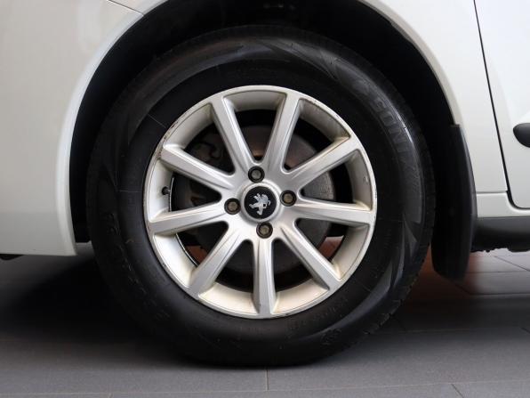 Peugeot 3008 I Рестайлинг с пробегом 2016 года, цена 1 270 000 рублей, 168010 км, внедорожник, Автокод Объявления