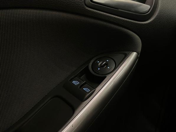 Ford Focus III с пробегом 2011 года, цена 829 900 рублей, 159984 км, хэтчбек, Автокод Объявления