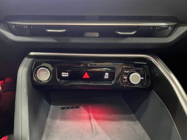 Новый Audi Q5 III 2025 года, цена 5 999 000 рублей, внедорожник, Автокод Объявления