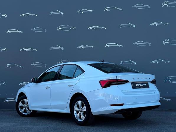 Skoda Octavia IV (A8) с пробегом 2021 года, цена 2 181 300 рублей, 104616 км, лифтбек, Автокод Объявления