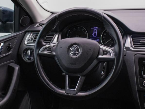 Skoda Rapid I с пробегом 2014 года, цена 1 195 000 рублей, 141346 км, лифтбек, Автокод Объявления